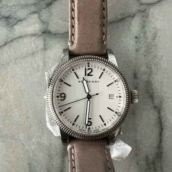 Burberry Smooth Trench Leather Ladies Watch BU7822 - Picture 3 of 4